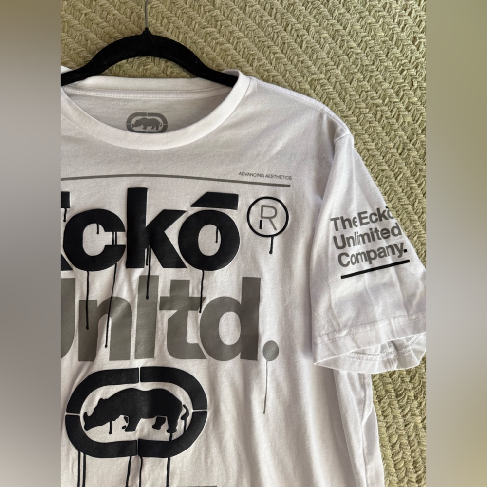 Ecko Unlimited White Tee with Black Logo and Graphic - Picture 4 of 10